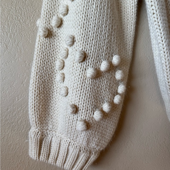 Blu pepper | Cozy Cream Baloon Sleeves Sweater with Pom Pom Details|Size L - Picture 5 of 10